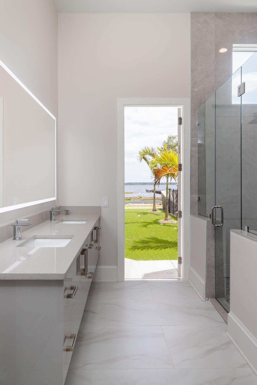 Modern Lakefront Estate Home | Gallery | KHP Homes